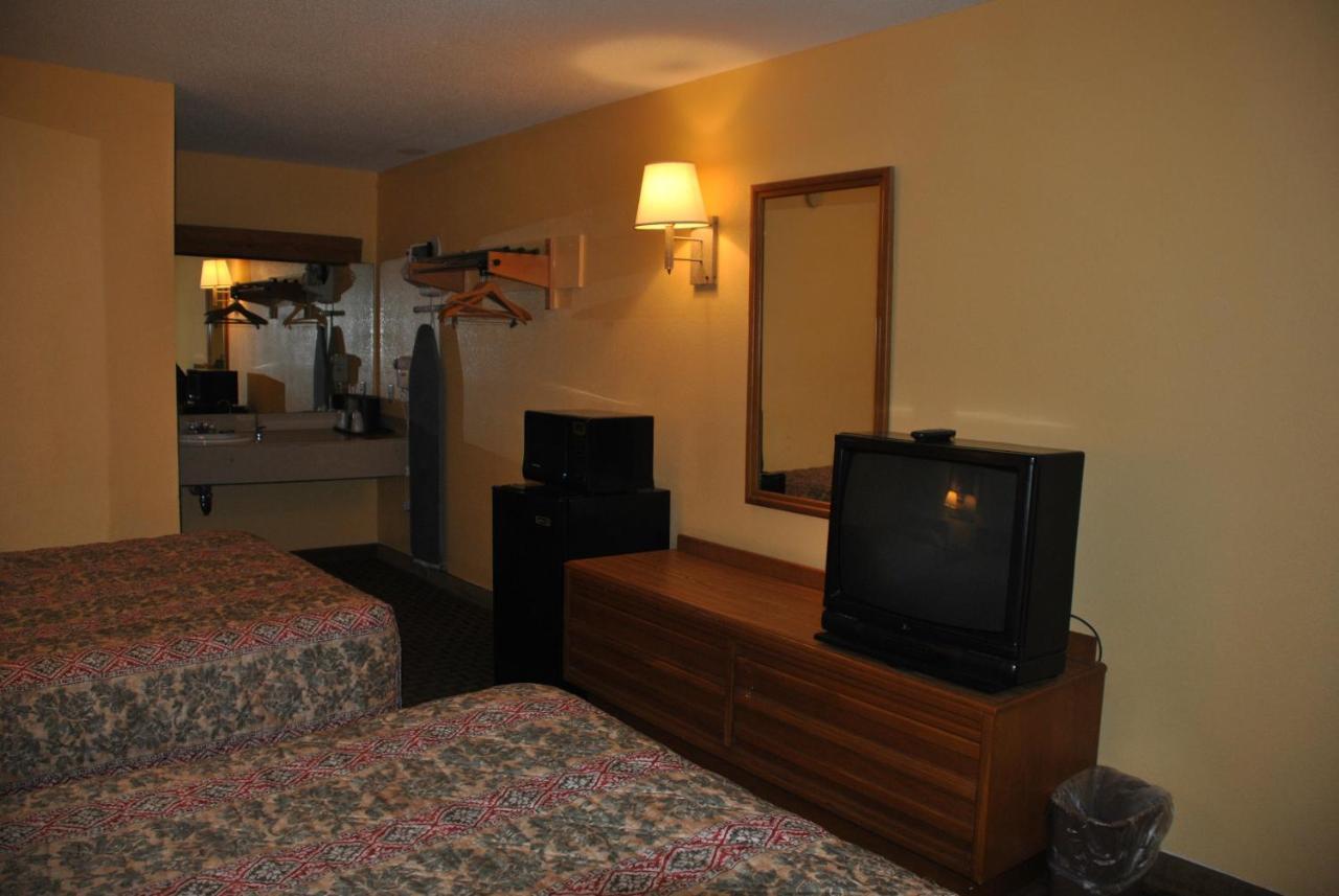 America'S Best Inn - Beaufort Room photo