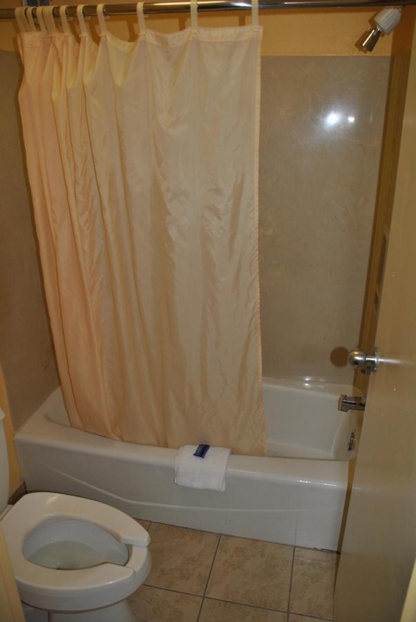 America'S Best Inn - Beaufort Room photo